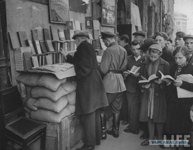 Фотографии второй мировой, многие цветные (фото)