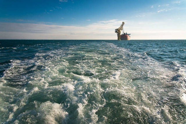Как грузят на танкеры сахалинскую нефть в порту