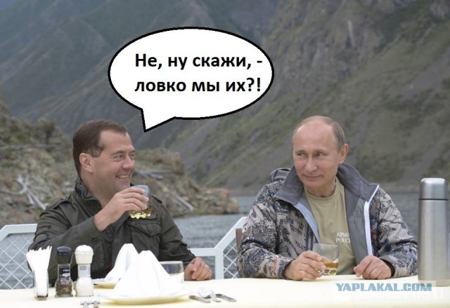 Медикам подняли зарплату