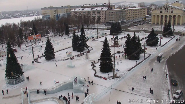 Рейтинг «самых ужасных» рождественских ёлок
