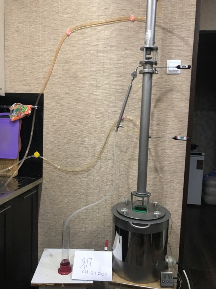 В Омской области самогонный аппарат отправил своего хозяина в больницу