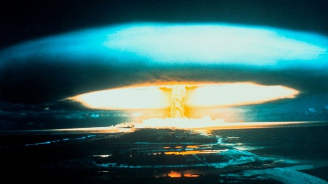 США перебрасывают самолеты на Ближний Восток, а Франция призвала граждан покинуть Иран