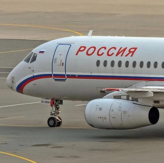 Росавиация попросила авиакомпаний внепланово проверить гидросистемы на Суперджетах.