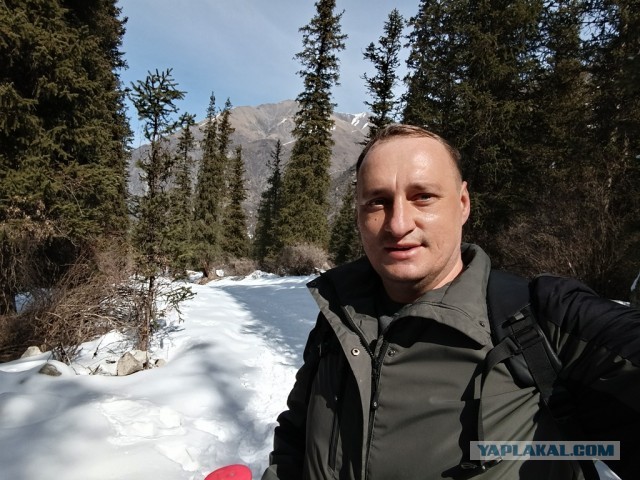 Прогулка выходного дня из города к замёрзшему водопаду на высоте 2900НУМ и обратно.