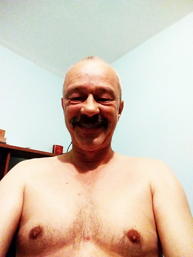 День без лифчика