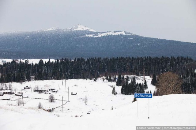 Полно алмазов пламенных на Урале заснеженном