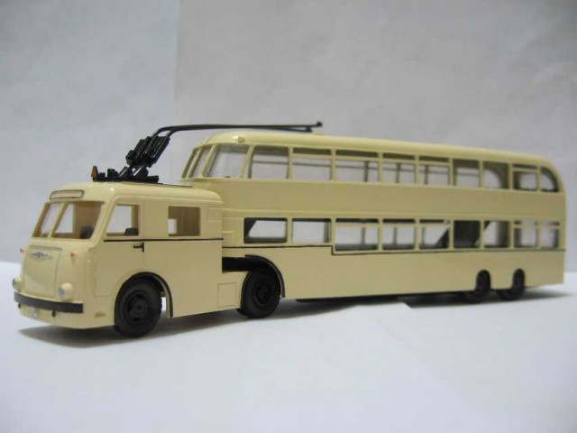 Игра на ЯПе: Угадай АВТО-3
