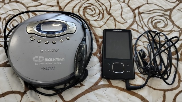 Россияне массово скупают MP3-плееры из-за ограничений и цензуры на музыкальных стримингах