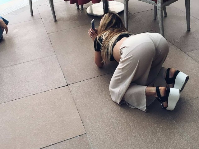 Девчонки, хватит кобениться перед фотиком