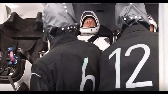 Прямая трансляция пилотируемого запуска SpaceX Crew Dragon