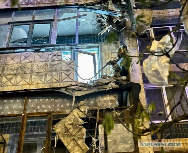 Белгородские паблики публикуют кадры вчерашнего взрыва в городе