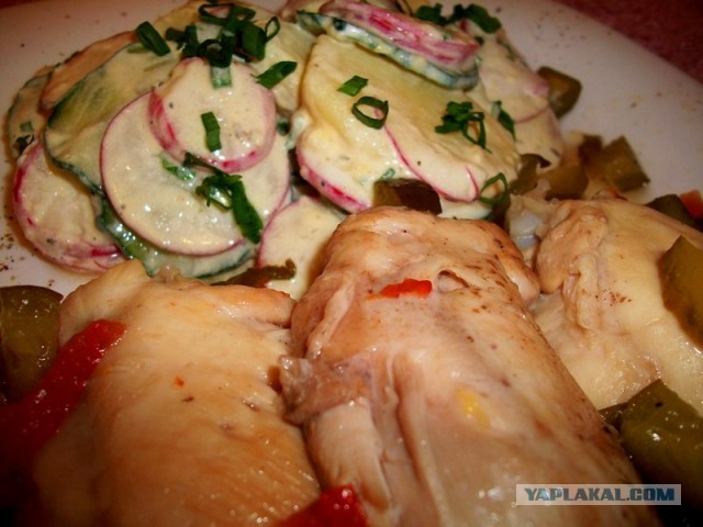 «Ишь грудь выпячила, бёдрами виляет, - Курица!», совместный пост  - Frau Marta и Mitsv