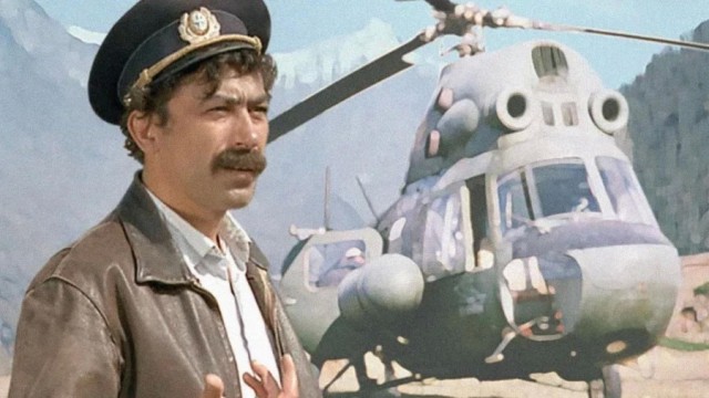 Почему Золушку называют Золушкой?