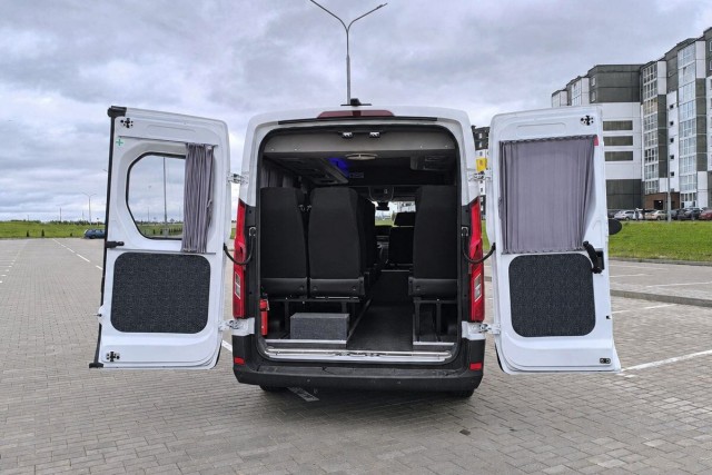 Avior начал предлагать в России новый микроавтобус Touring Bus по цене от 6 млн рублей