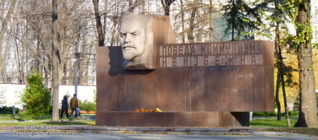 Какие прозвища дают памятникам в России