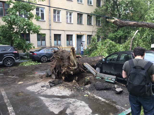 В Москве ураган!
