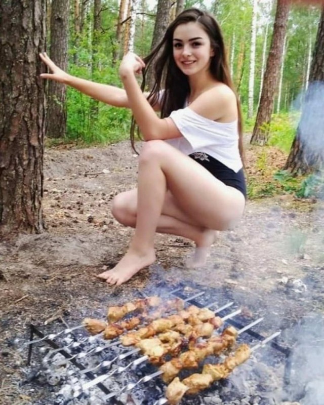 Симпатичные девушки из соцсетей