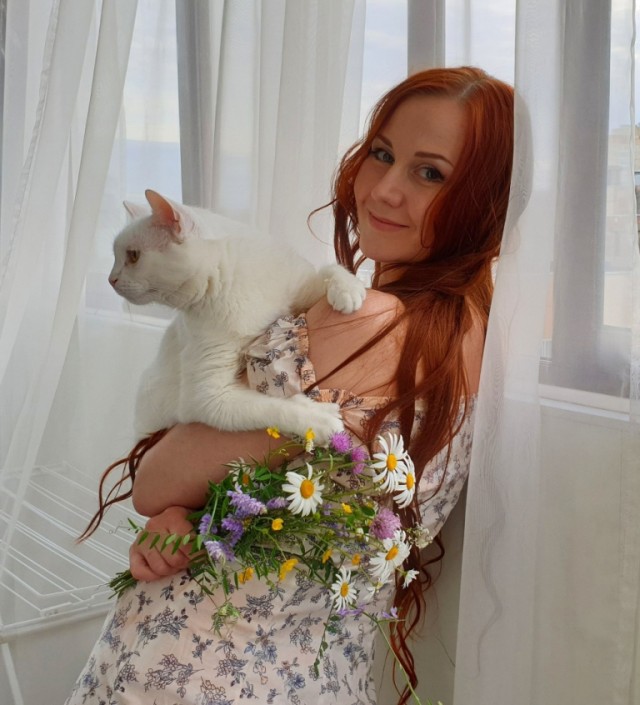 Девушки котовторника