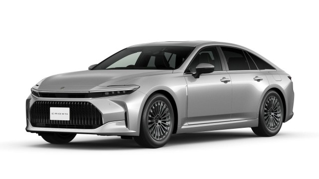 Toyota Motor провела обновление моделей Crown Crossover, Crown Sport и Crown Sedan для рынка Японии