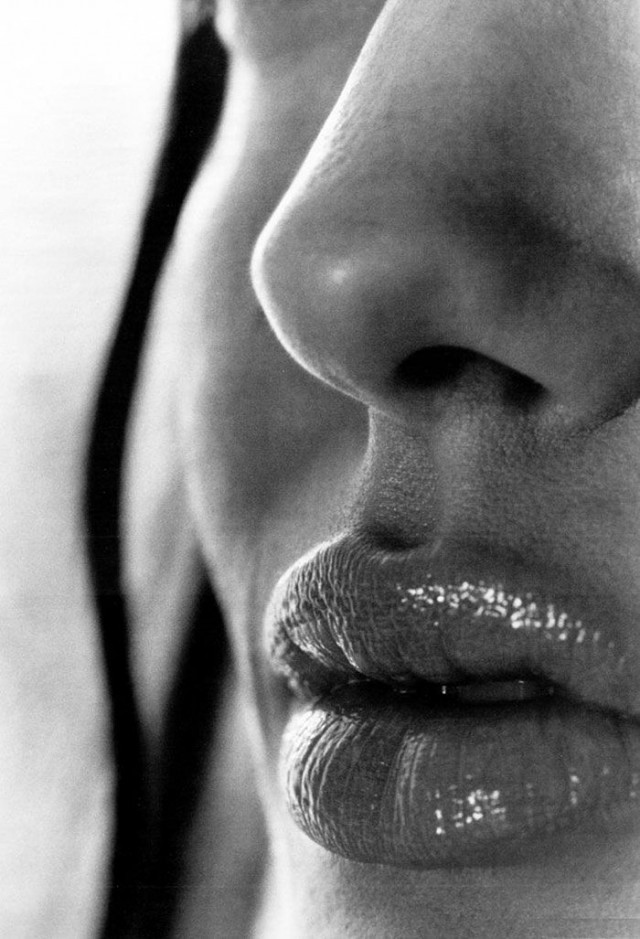 Ч/б фото Анджелины Джоли авторства Бреда Питта