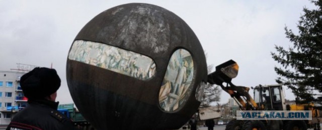 Памятники, которые иначе воспринимаются народом
