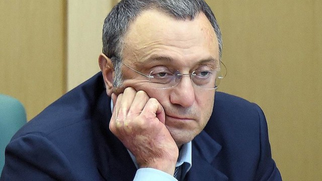 Прощение налоговых долгов для избирателей и налоговая реформа