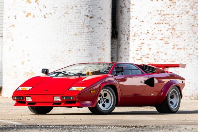 Lamborghini возродила Countach