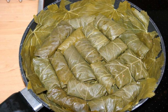 Долма с двуми начинками.
