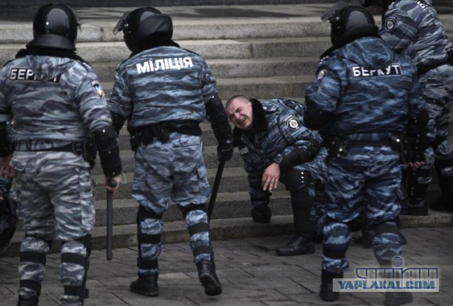 Украина штурмует верховную раду!