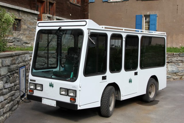 Игра на ЯПе: Угадай АВТО-8
