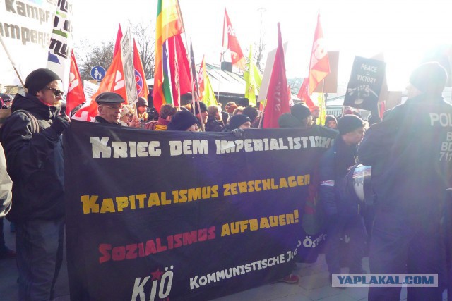 Митинг против НАТО в Мюнхене