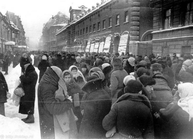 Хроники ужаса: редкие фото из блокадного Ленинграда