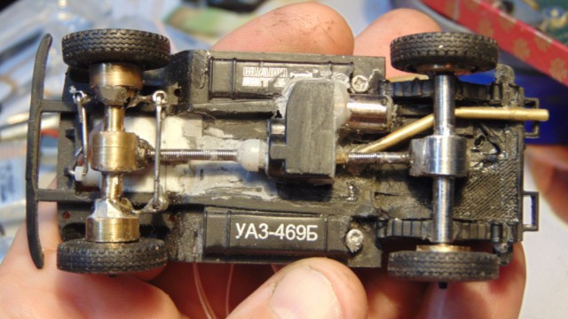 Микро RC модель УАЗ-469 полный привод и дым из глушителя