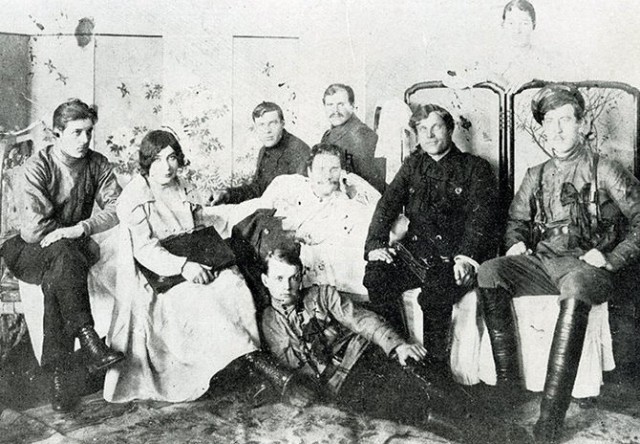 За что в 1937-м расстреливали "старых коммунистов" и "красных партизан".