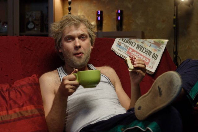 Почти каждая вторая россиянка зарабатывает больше своего партнера