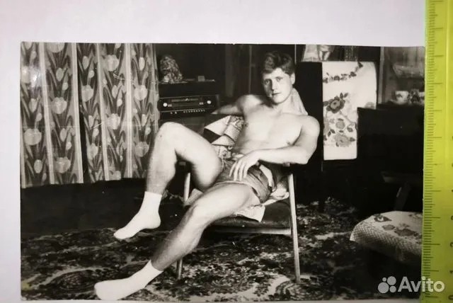 В Нижнем Тагиле продают фотокарточку донжуана из 90-х за 280 тысяч рублей