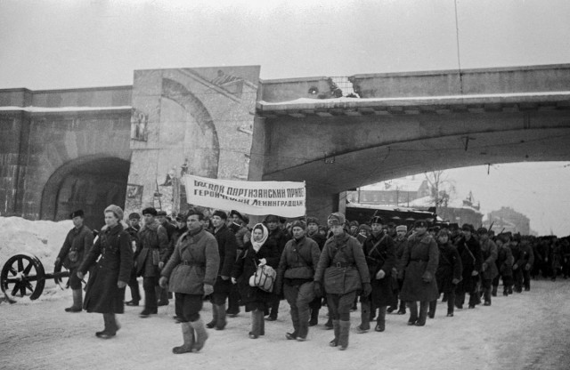 Советских фотокарточек пост.