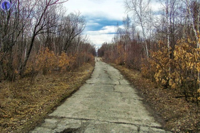 Заброшенный ракетный арсенал бывшего военного аэродрома "Кулон" в Переяславке