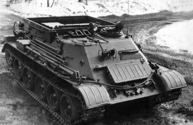 И такое бывало. Советская военная техника, принятая на вооружение, но не ставшая массовой