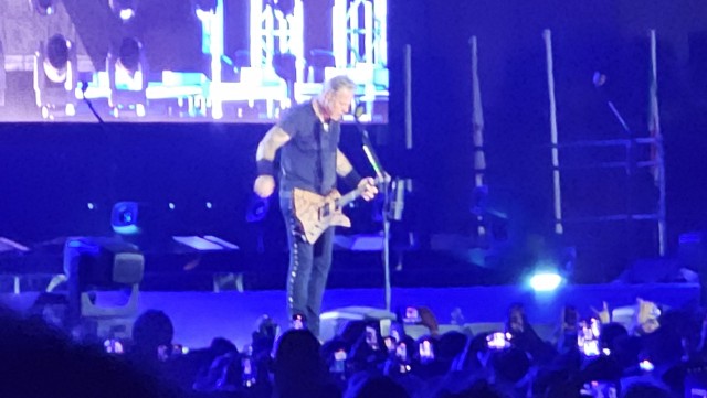 Концерт Metallica вызвал землетрясение в греческих Афинах