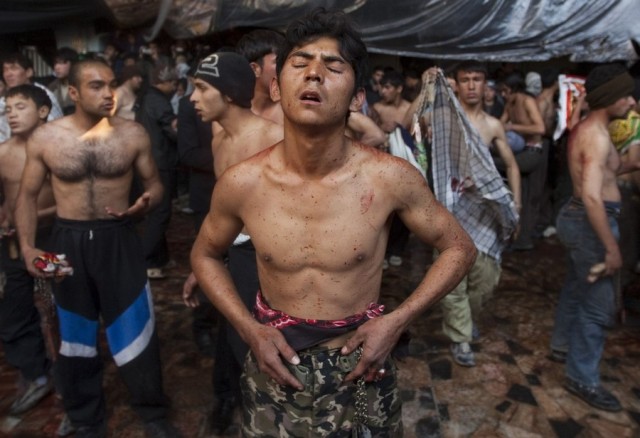 Религиозная церемония "Ашура"