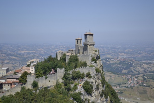 Интересные факты о "гигантской" стране Сан-Марино