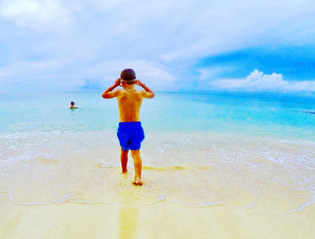 Решили пожить в кайф: пара с двумя детьми продала все имущество и отправилась в путешествие