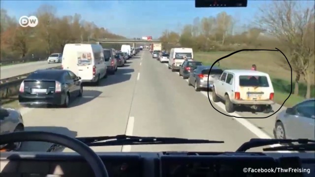 Спасатели в шоке от законопослушности на немецком автобане