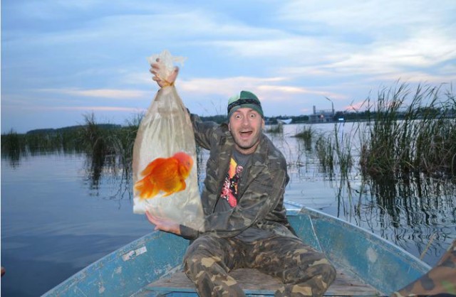 Фотожаба: Рыбаки без рыбы