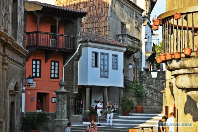 И целого мира мало!