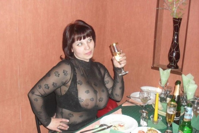 А что там женщины, наши милые дамы ? Как там они поживают ?