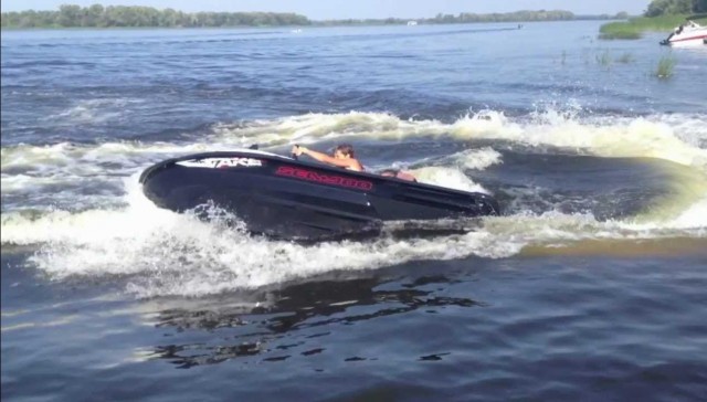 Сегодня в Курагинском районе, катаясь на гидроцикле, утонули отец и его двое сыновей 5 и 7 лет.