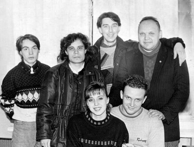 «Экскурсия в прошлое»: Как выглядели отечественные знаменитости на снимках 80-х и 90-х?