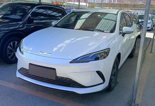 Самая дешёвая Lada Iskra будет полностью пустой